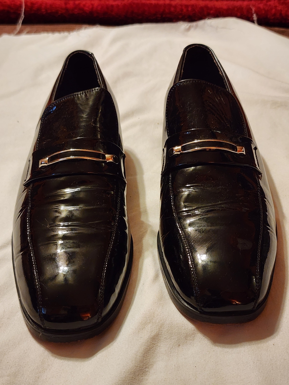 Florsheim mens size 8. Classic Black Patent Leather Loafers
